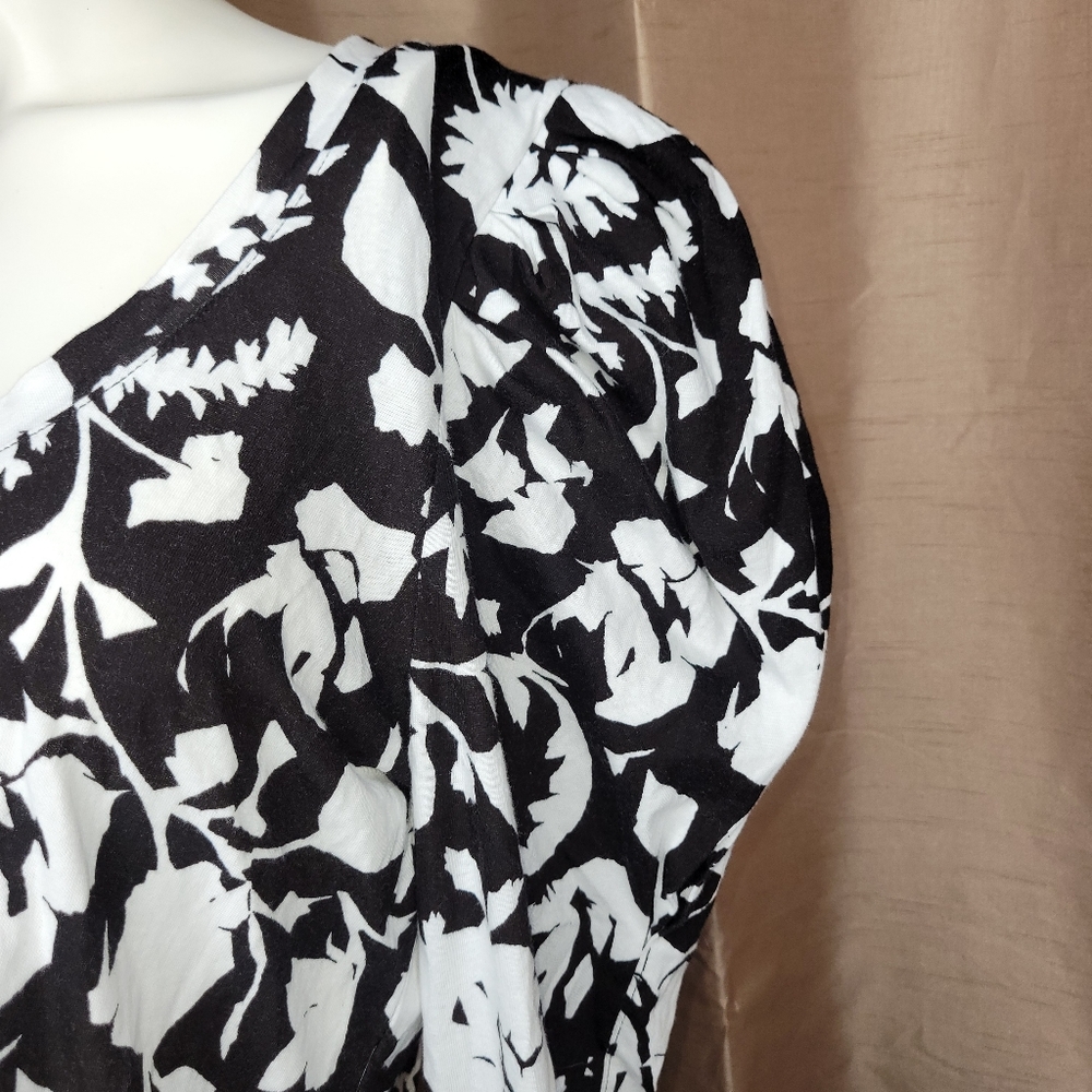 INC International Concepts Women's LS Floral Top - Size: XL - Black / White - Picture 8 of 12
